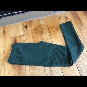 Stretchable Ankle Pants/ Legging